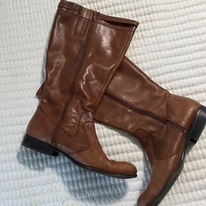 Brown Naturalizer boots